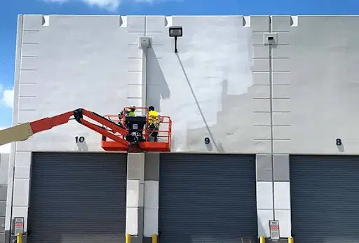 benefits of painting your dallas warehouse’s exterior