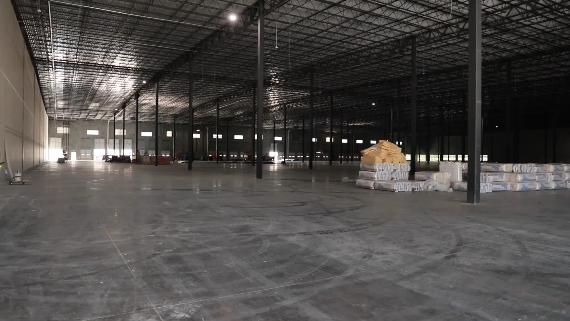 Warehouse space for drywall repainting